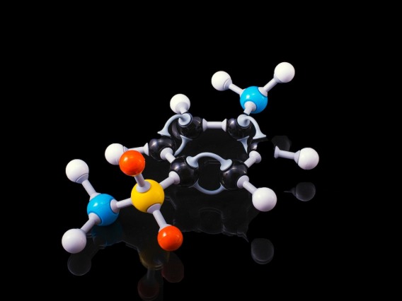 A molecule model with reflection on a dark surrounding