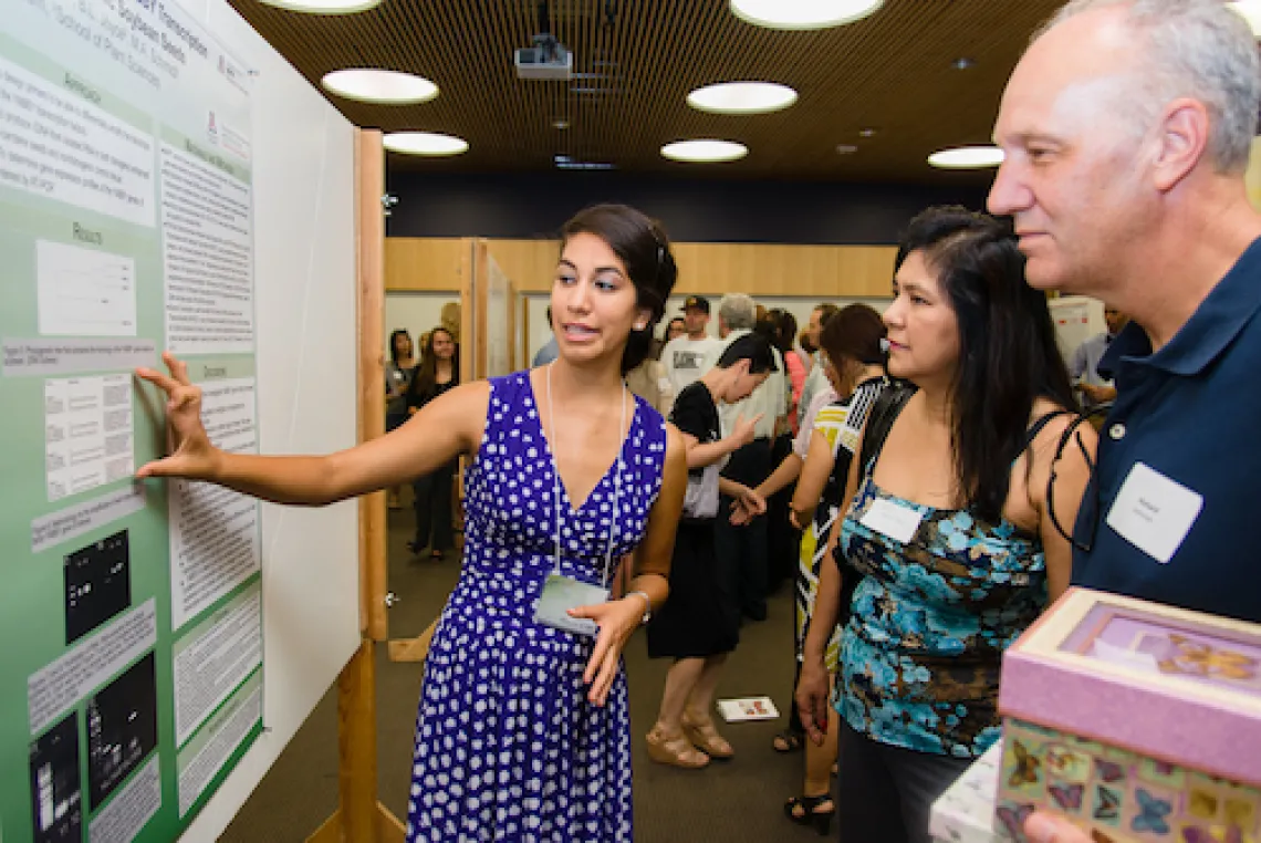 KEYS student presenting at Research Showcase