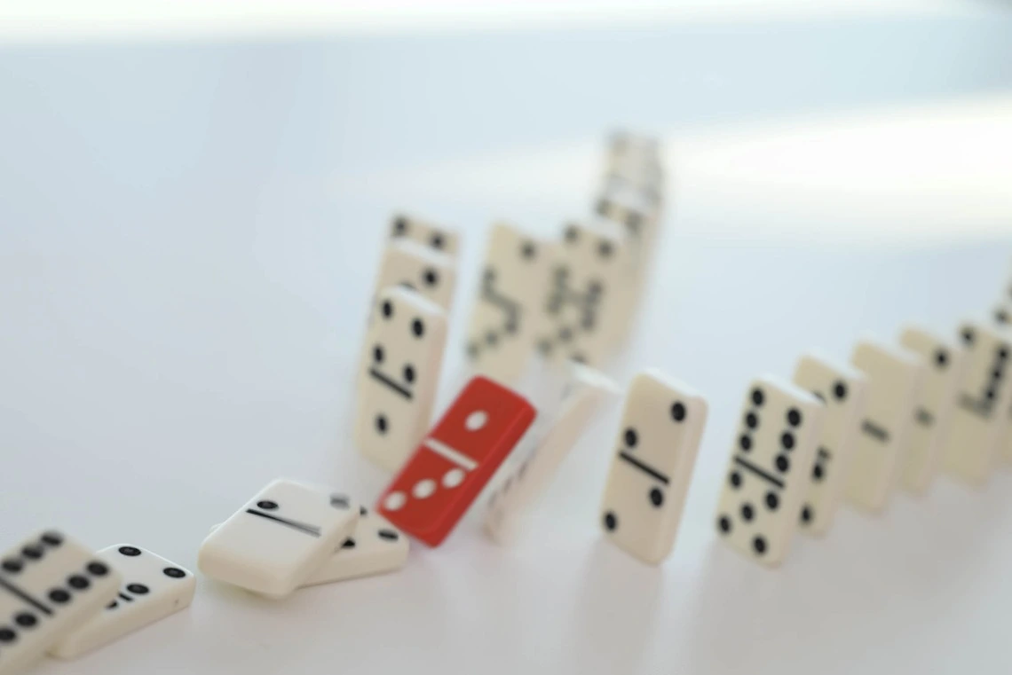 Dominos