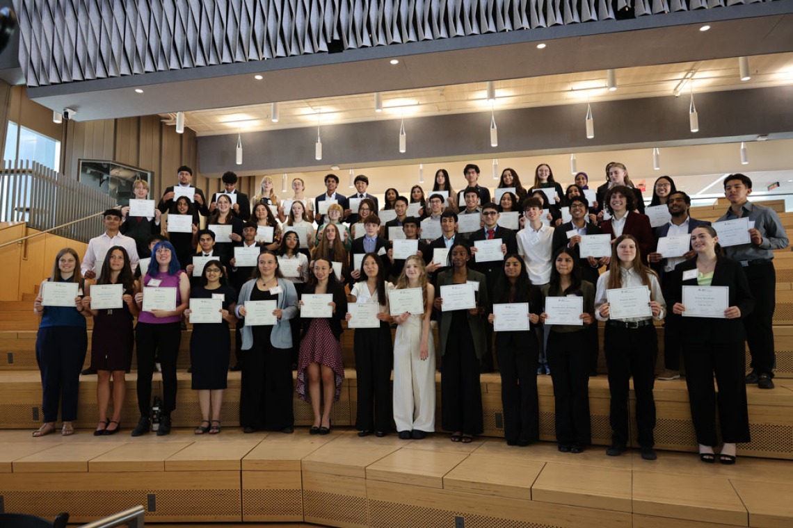KEYS 2024 interns pose with their certificates